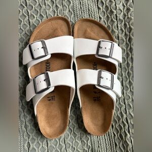 New Birkenstock Arizona White Sandals